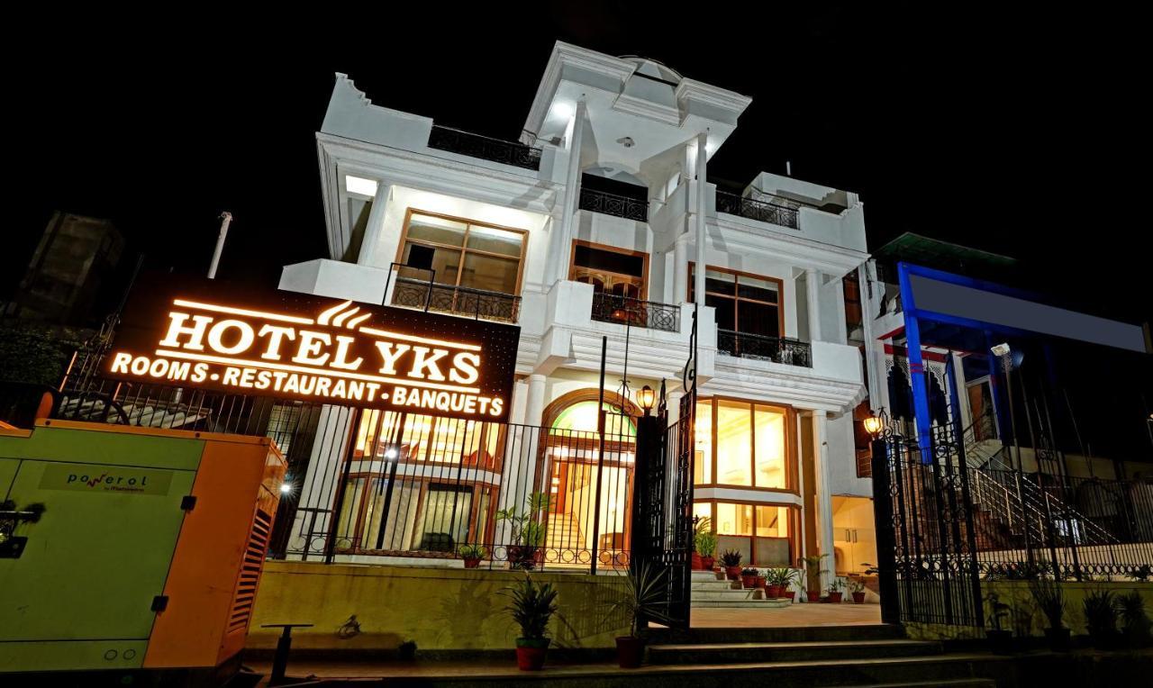 Hotel YKS Kota  Exterior foto