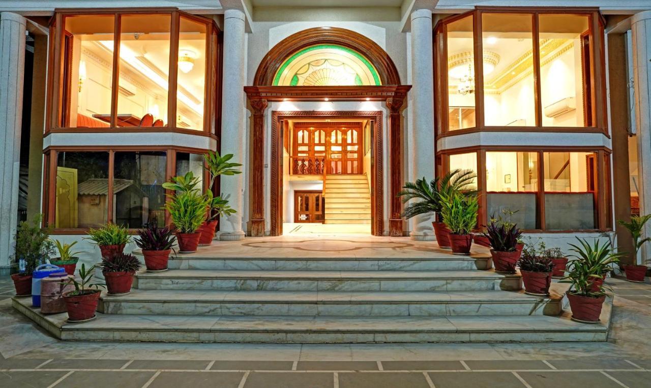 Hotel YKS Kota  Exterior foto